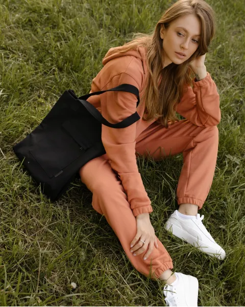 "TOTE SHOPPER", ЧОРНА