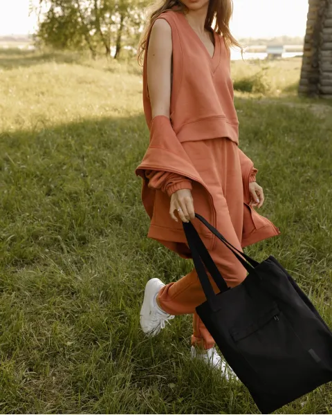 "TOTE SHOPPER", ЧОРНА