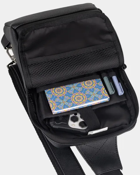 "SHUTTLE UNO BAG 01" екошкіра, чорна