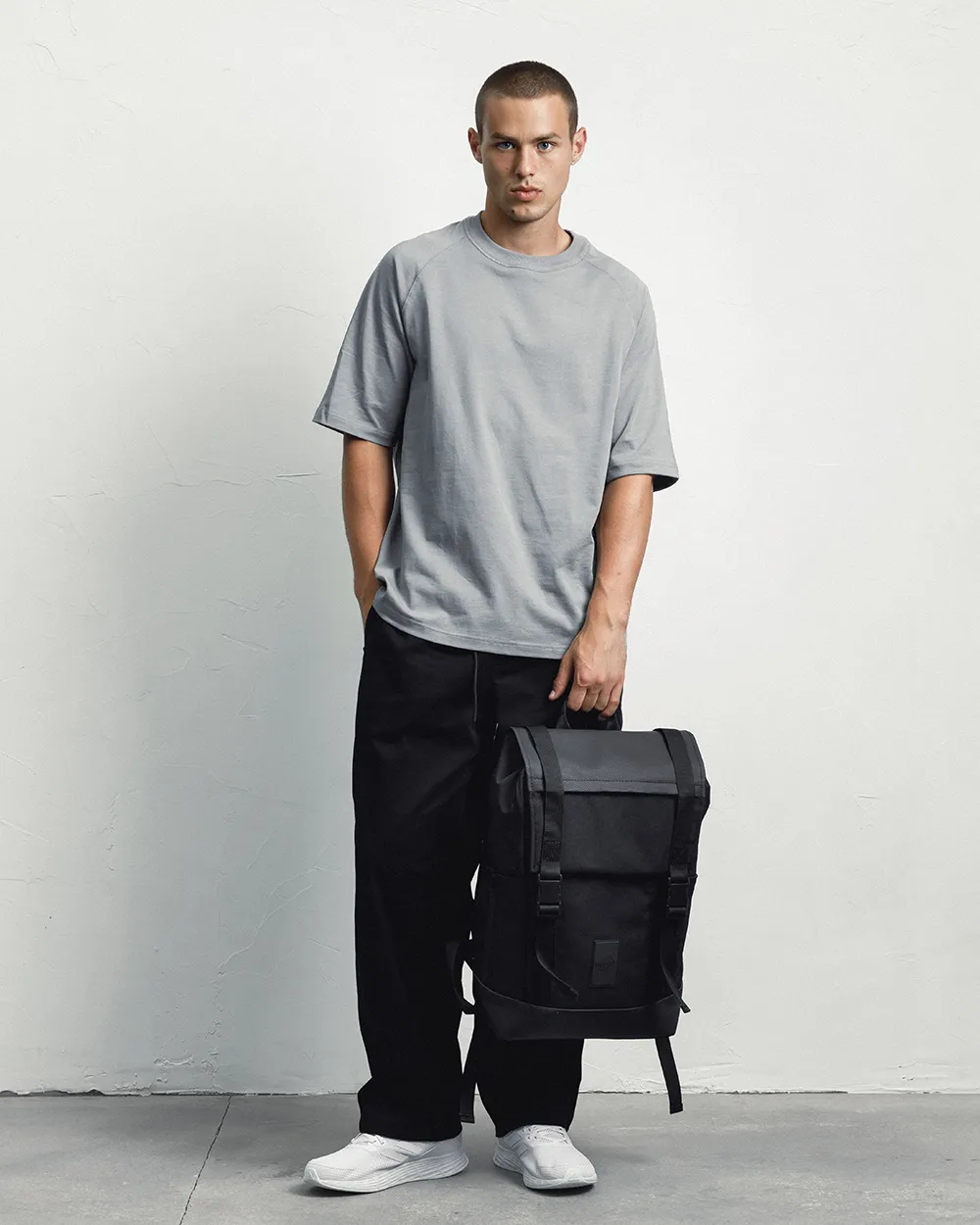"AVIAPACK LARGE" (20 л.) ЧОРНИЙ