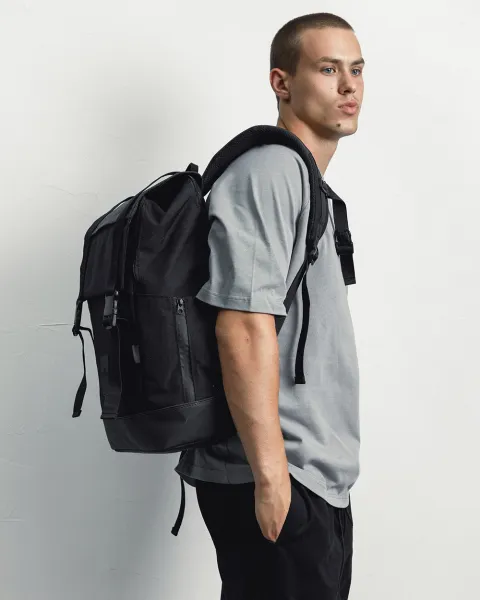 "AVIAPACK LARGE" (20 л.) ЧОРНИЙ