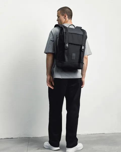 "AVIAPACK LARGE" (20 л.) ЧОРНИЙ
