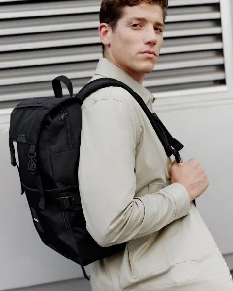 "Travel Tec M" (19 л.) поліестер, чорний