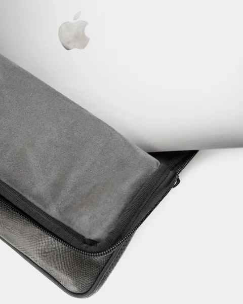 Чохол для MacBook "CITY" РЕПТИЛІЯ, СІРИЙ