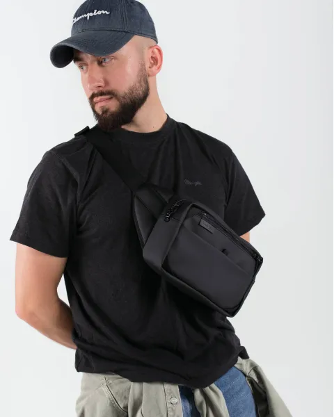 "HIP PACK LARGE" матова, чорна