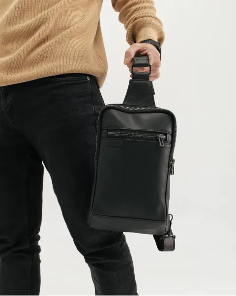 "SHUTTLE UNO BAG" ЕКОШКІРА, ЧОРНА