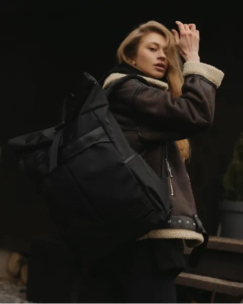"Journey" (27 л.) поліестер, чорний
