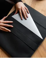 "LAPTOP CASE" матовий, чорний