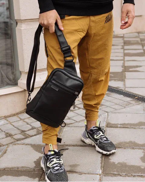 "SHUTTLE UNO BAG" ЕКОШКІРА, ЧОРНА