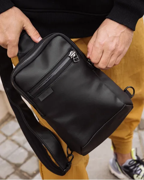 "SHUTTLE UNO BAG" ЕКОШКІРА, ЧОРНА