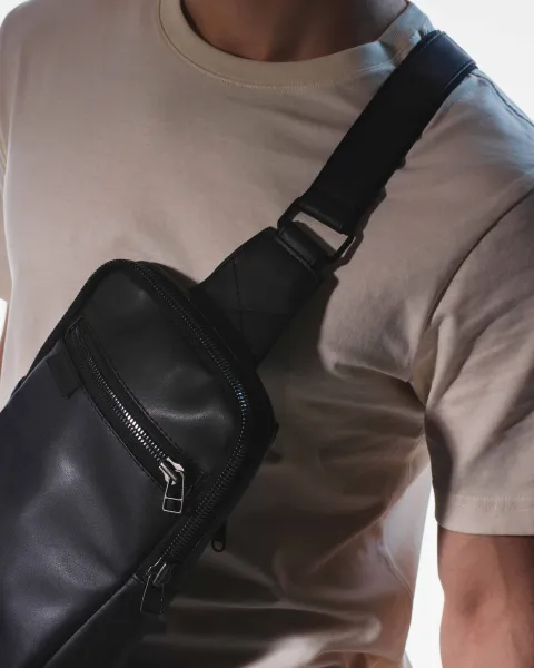 "SHUTTLE UNO BAG" ЕКОШКІРА, ЧОРНА