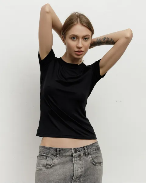 Футболка "Jess" чорна